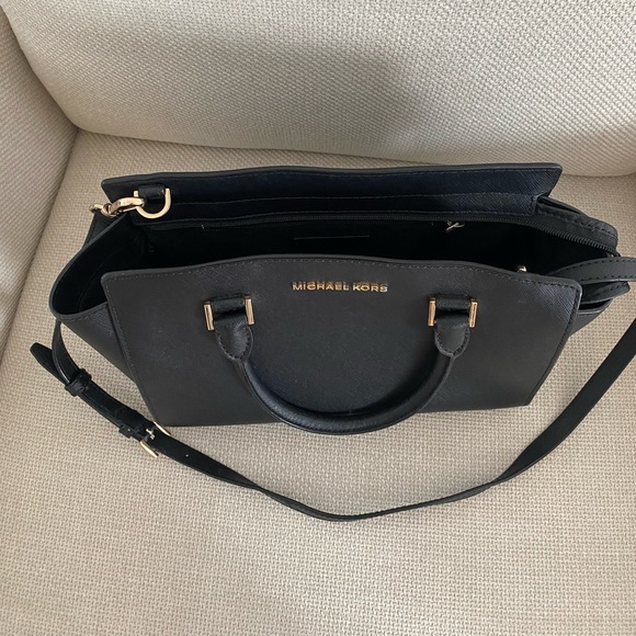 Michael Kors Black Selma Handbag